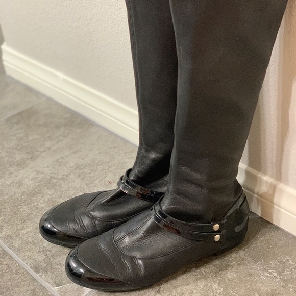 Chanel boots - Picture 2 of 4